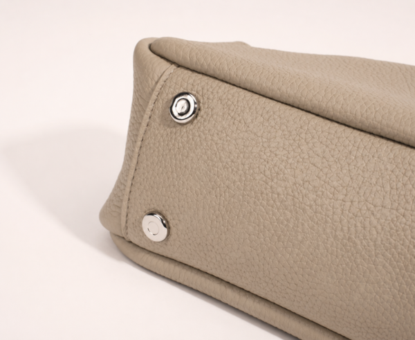 Sienna - Image 7